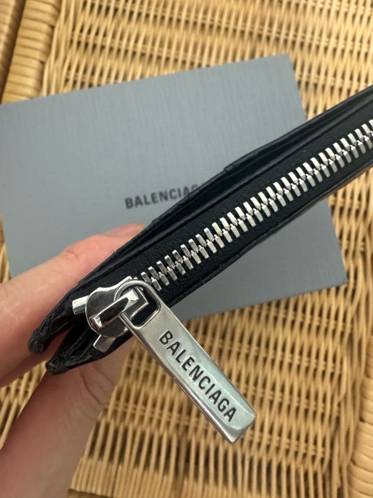 (정품)발렌시아가 카드지갑 동전보관가능--1