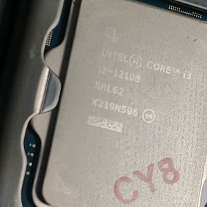 i3 12100 판매합니다. 기본쿨러 포함