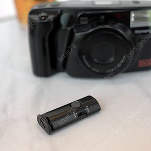 올림푸스 IZM230 팝니다(리모컨포함, 신품베터리)