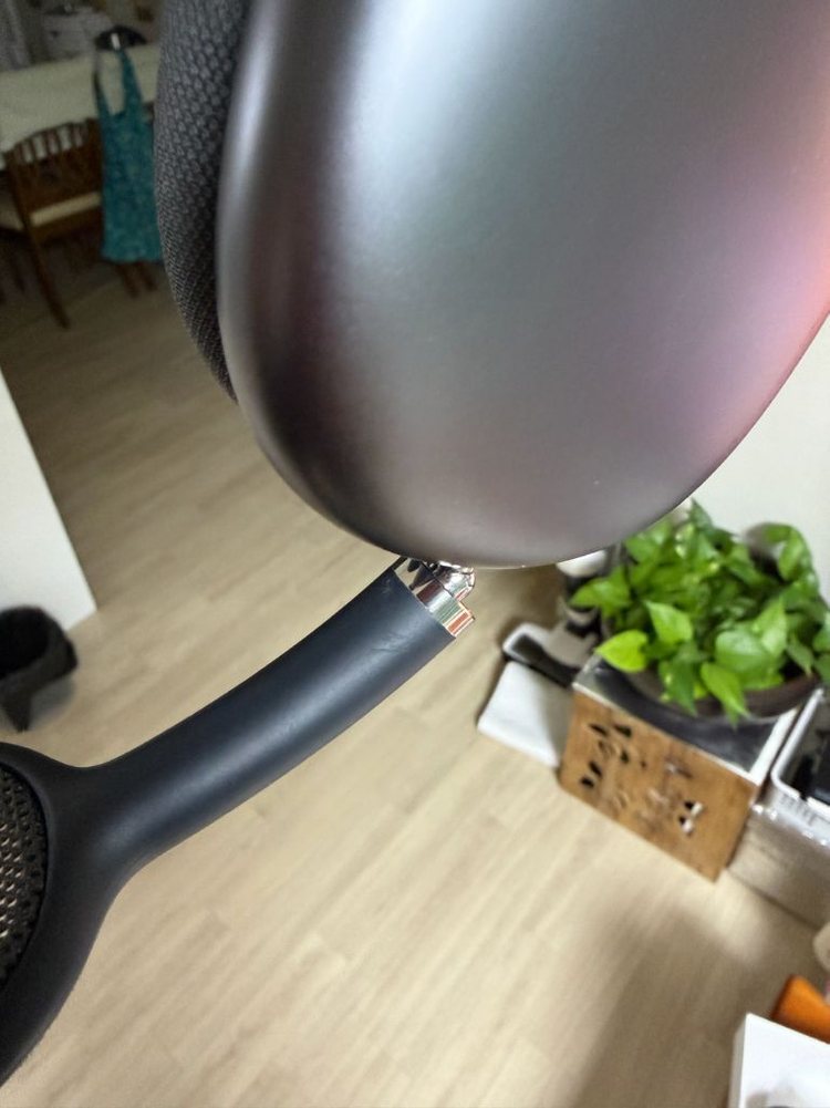 에어팟맥스 스페이스 그레이 라이트닝 8핀--4