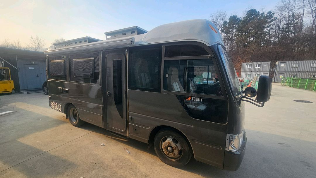 스타렉스보다 저렴한 카운티캠핑카 이미지