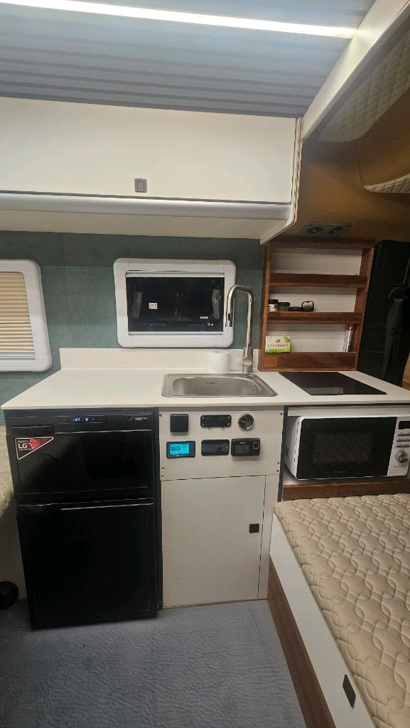 스타렉스보다 저렴한 카운티캠핑카 이미지