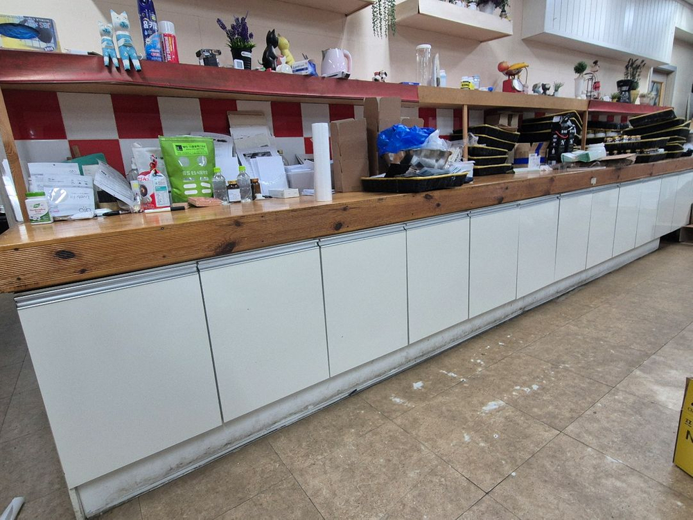 (무료 나눔) 업소용 원목 싱크대 작업대--1