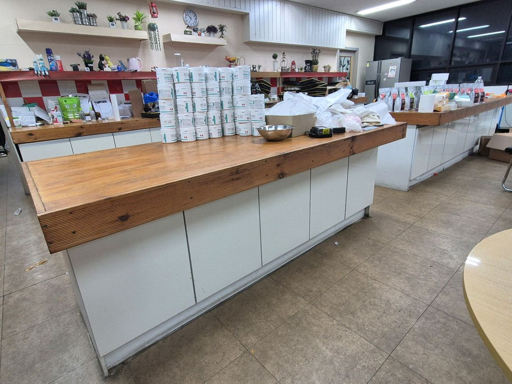 (무료 나눔) 업소용 원목 싱크대 작업대--2