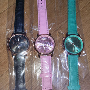 저렴한 시계 팝니다. 노 케이스 새상품