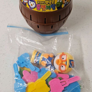 뽀로로 를렛 게임, 뽀로로 칼 꼽기 게임