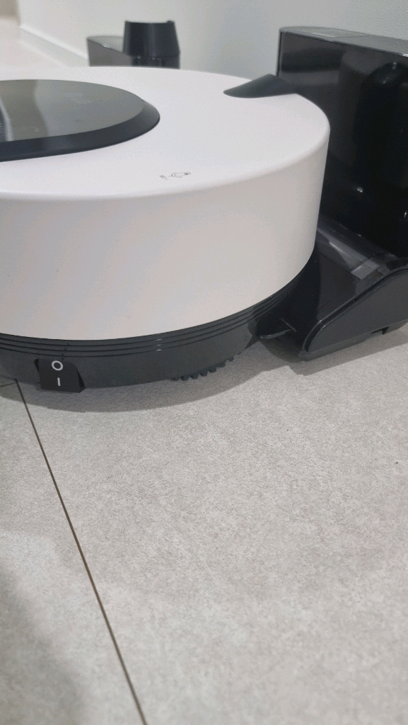 LG오브제 로봇청소기 R9 M9 2개 일괄 판매--4