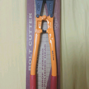 절단기 팝니다.