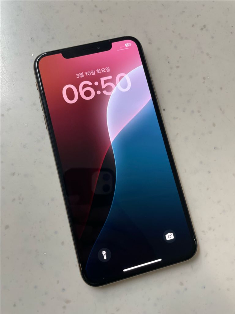 아이폰xs max 64 골드 SSS급--7