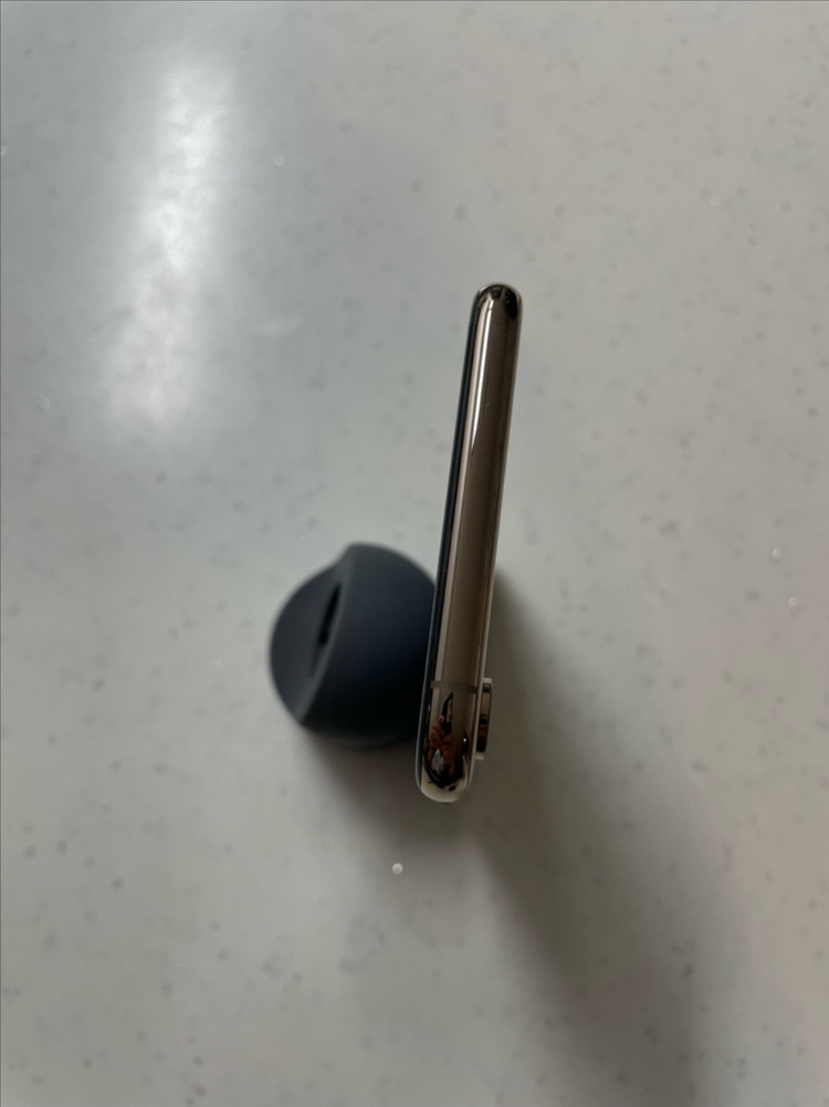 아이폰xs max 64 골드 SSS급--8