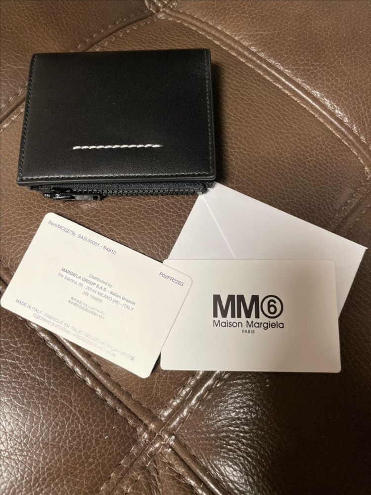 새상품 MM6 메종 마르지엘라 반지갑 블랙--9