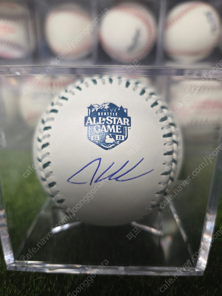 MLB 싸인볼 판매합니다. (훌리오, 바비위트, 러치맨)--1