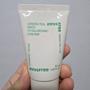이니스프리 그린티 씨드 히알루론산 크림 50ml새상품입니다유통기한 2028 5월8개있습니다 개당 9000원반택+20