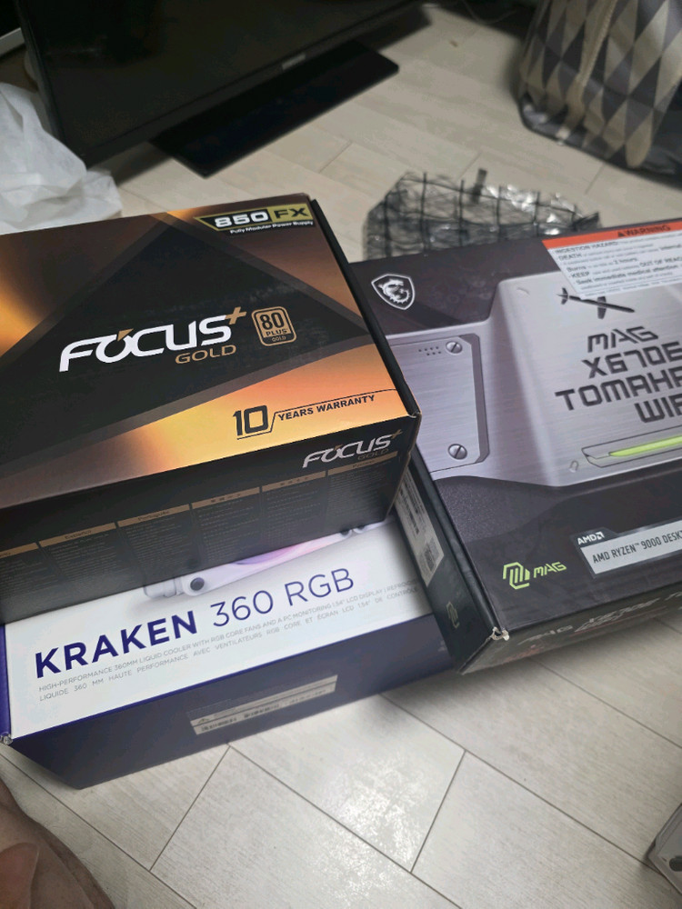 AMD 라이젠9 7950X3D 화이트. 반본체 팝니다--4