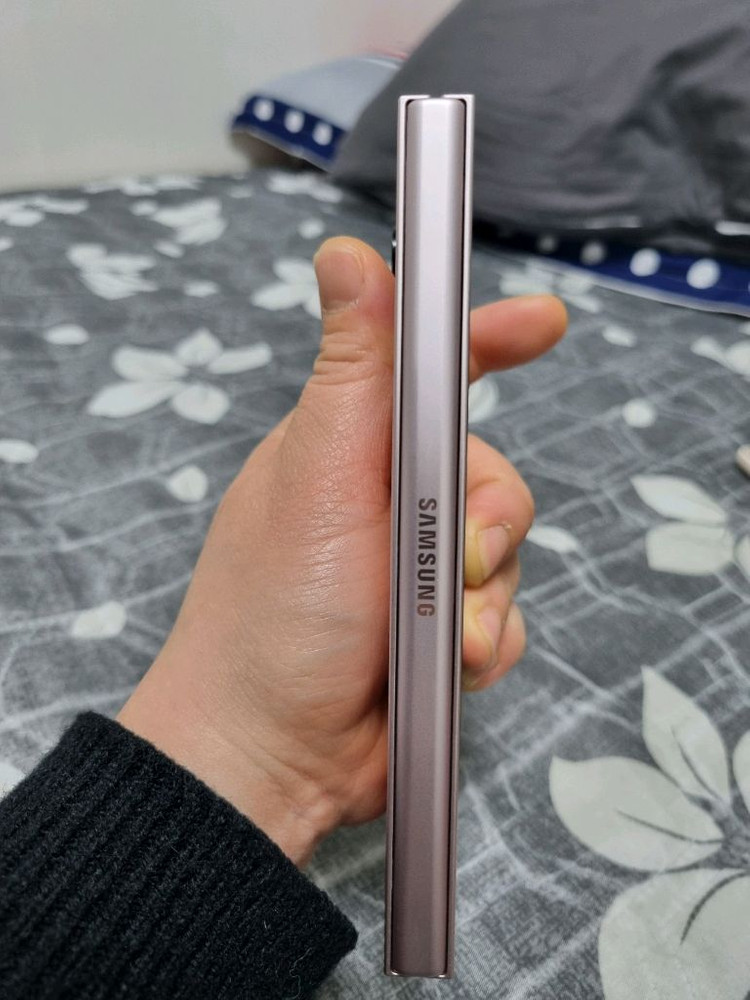 Z폴드6 연핑크 상태 최상급 이미지