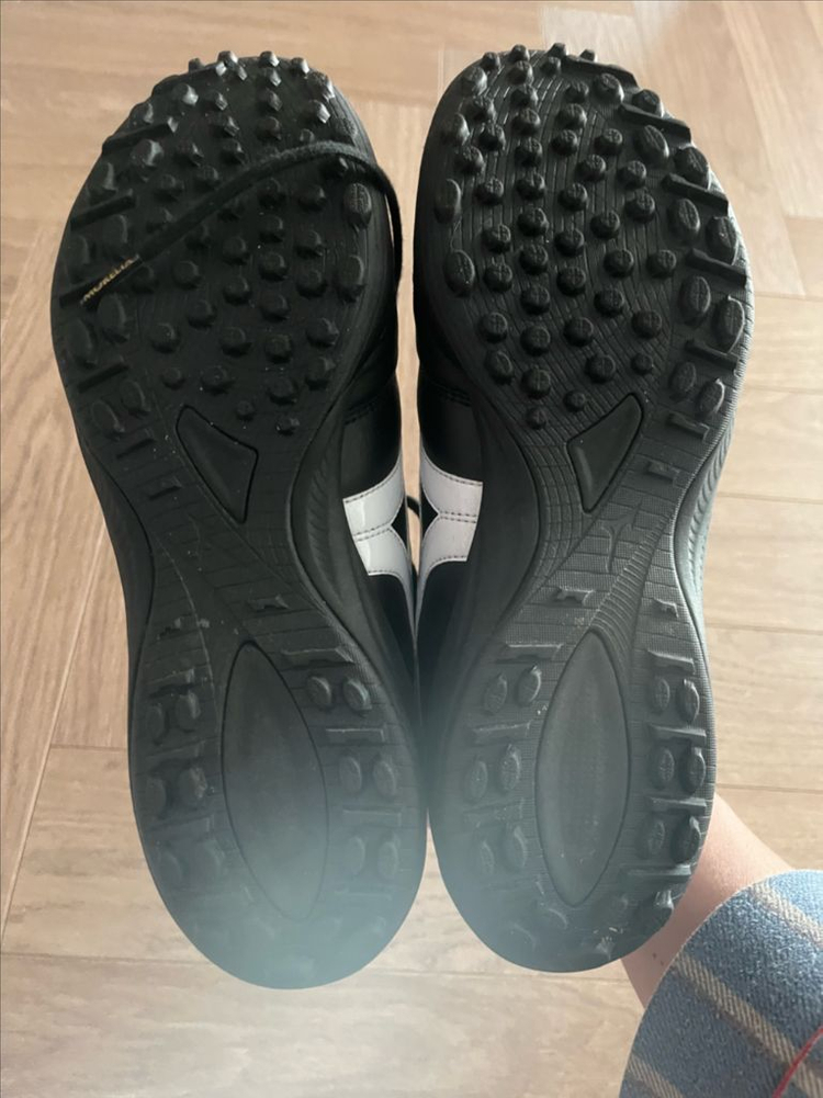 미즈노 모렐리아 살라 제팬 풋살화 TF 검흰 250 새상품 판매 이미지