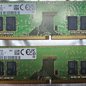 삼성 DDR4 2666 8GB 램 팝니다. 2장 주차맞음. 3장 다름.