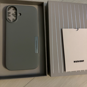 누디언트 아이폰17 씬케이스 볼드 케이스