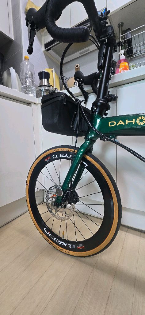 접이식 자전거 이미지