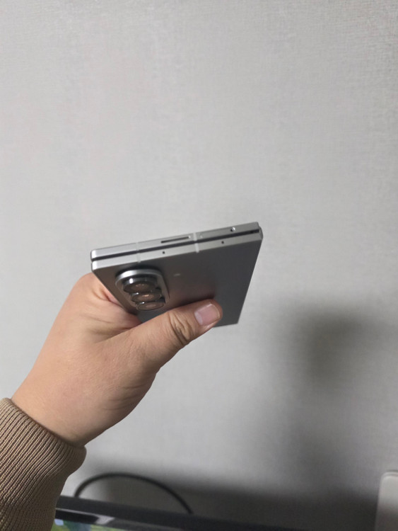 갤럭시 Z폴드7 실버쉐도우 512기가 SS급 팔아요~ 이미지