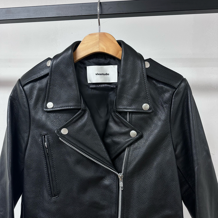 비바스튜디오 소가죽 라이더 자켓 여성 L사이즈 J33--15