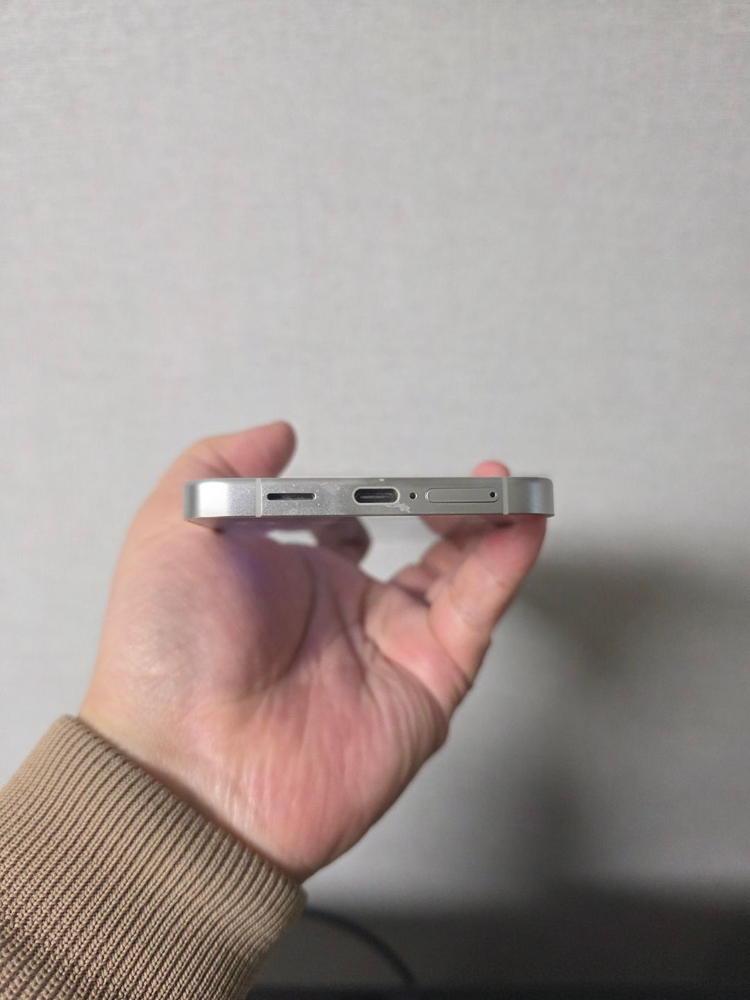 갤럭시 S24플러스 마블 그레이 256기가 SS급 팔아요~ 이미지