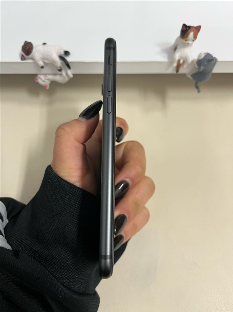 아이폰8 64G 그레이 SSS급!--5