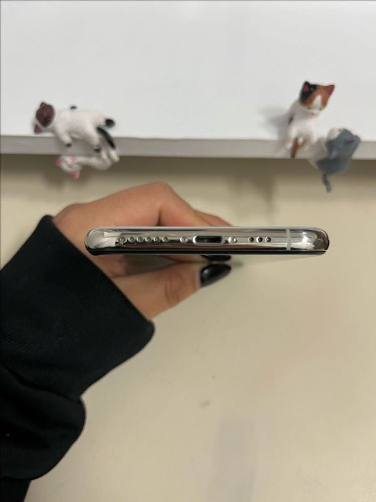 아이폰Xs 256G 실버 S급!--3