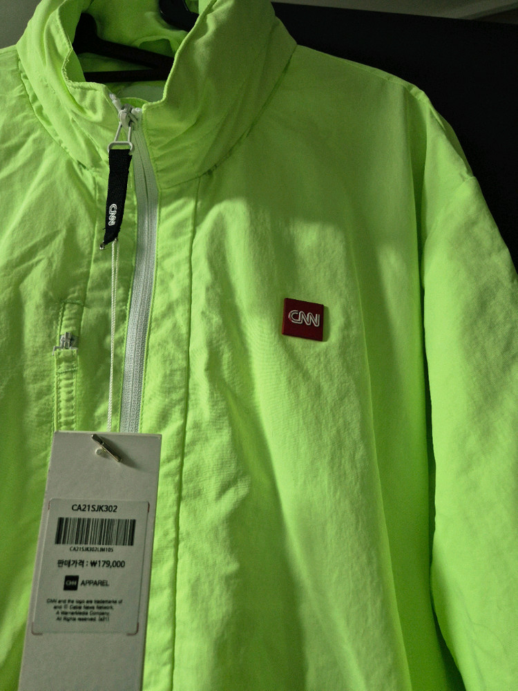 (새상품)CNN 바람막이 트랙 자켓--1