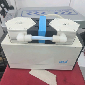 KNF Laboport 다이어프램 진공펌프n820 (화학내성 모델)