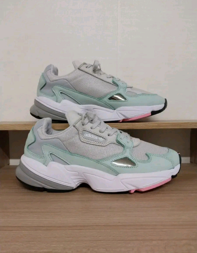 여성 아디다스 오리지널 팔콘 운동화 (240)--4