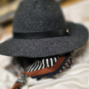 백화점 울 페도라 / 그레이 모자 / 상태좋음 이미지