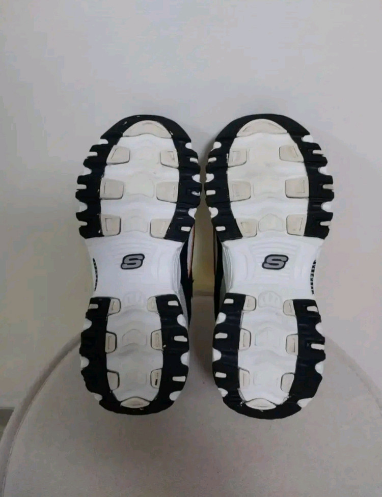 여성 스케쳐스 딜라이트 익스트림 골드팬더 운동화, 워킹화 (220) 이미지