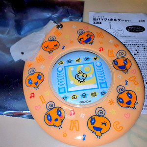 반다이 다마고치 캔뱃지+캔뱃지 홀더 이미지