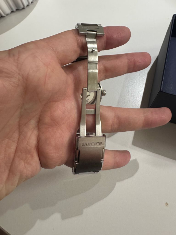 급매 카시오 에디피스 오토매틱 시계 EFK-100CD-1ADR--2