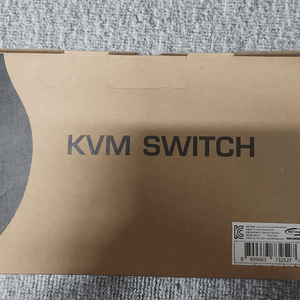 강원전자 4:1 DisplayPort KVM 스위치 (NM-DKD04C)