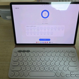 갤럭시탭 s7 플러스 256g + 로지텍 키보드 판매합니다
