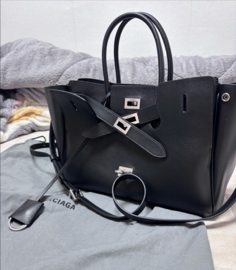 (새상품) 발렌시아가 벨에어 스몰 블랙--1