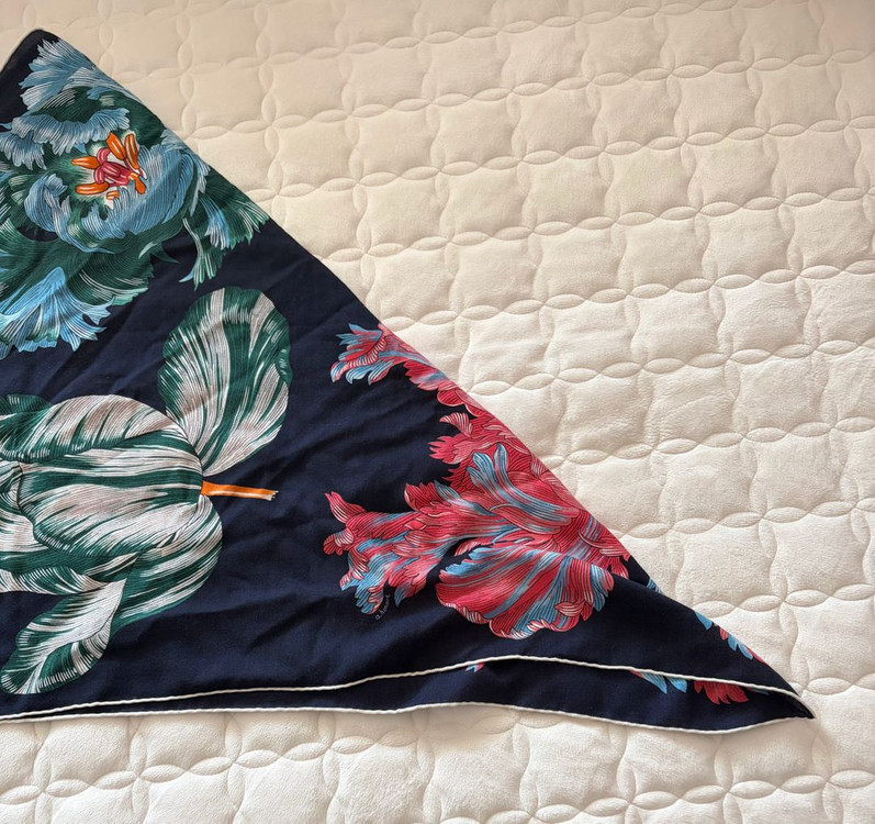 에르메스 튤립자이언트 트라이앵글숄--6