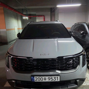 25년식 카니발 하이브리드 1.6 그래비티 세라믹 실버 풀옵션판매합니다.