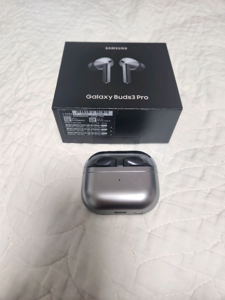 갤럭시 버즈3 프로--3