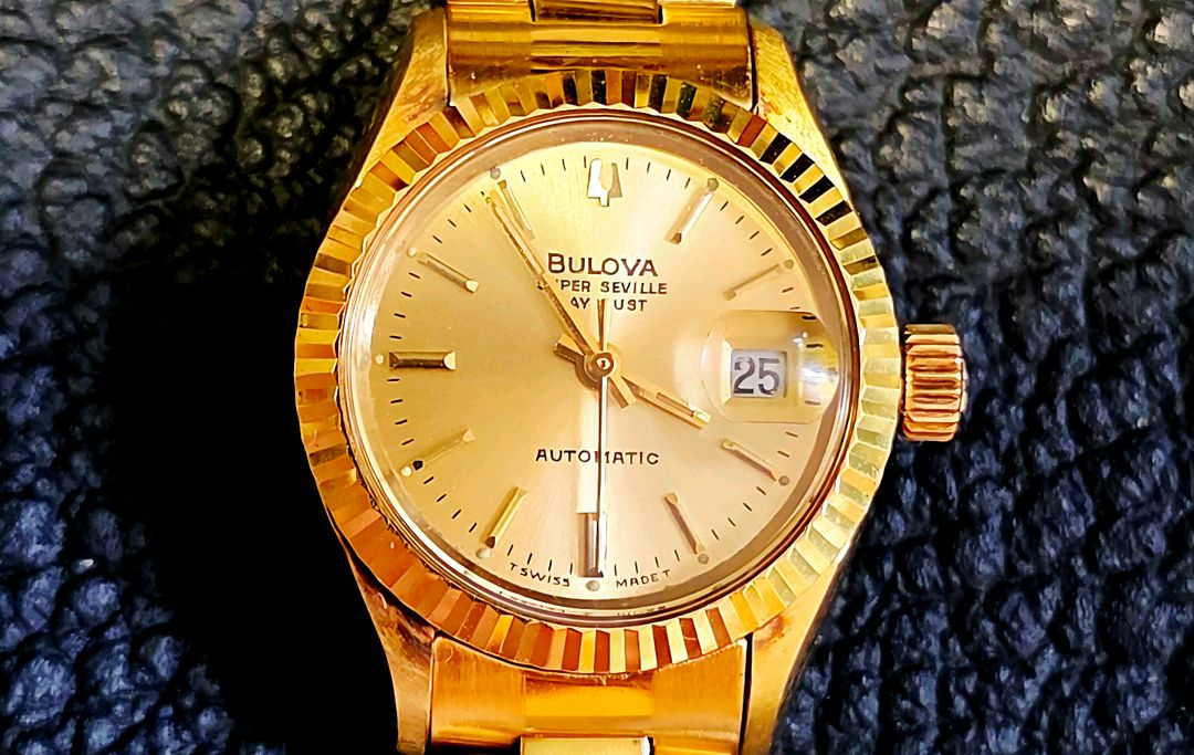 빈티지 부로바 슈퍼세빌카렌더금장 오토매틱 여성시계--1