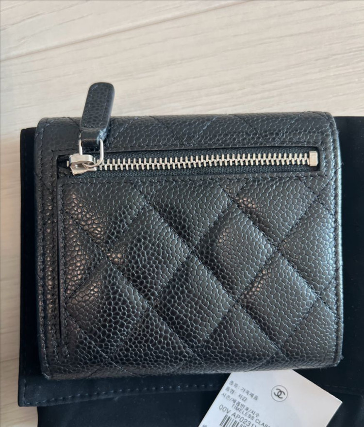 샤넬 클래식 반지갑--2