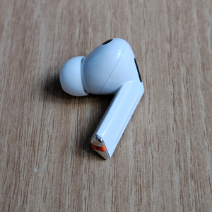 갤럭시 버즈3프로 화이트 오른쪽 유닛