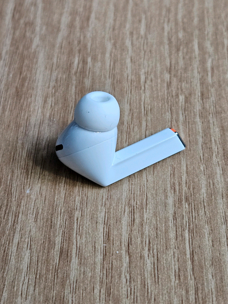 갤럭시 버즈3프로 화이트 오른쪽 유닛--3