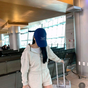 신세계면세점 안단테나인 세미 크롭 후드 집업 프리