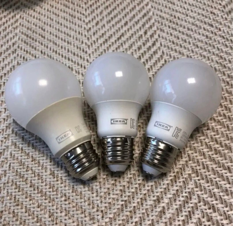 서울 인테리어 형광등 볼전구 여러개 등등 이미지