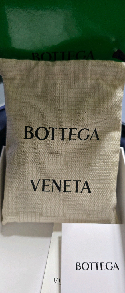 25SS 보테가베네타 인트레치아토 반지갑 블랙--5