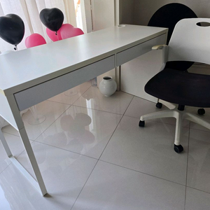 이케아 MICKE 화이트 책상