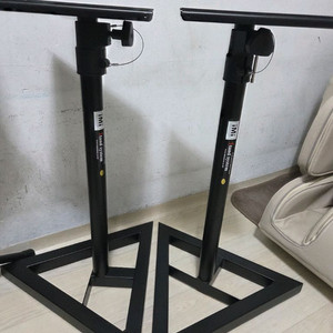 스피커 스탠드 이미지